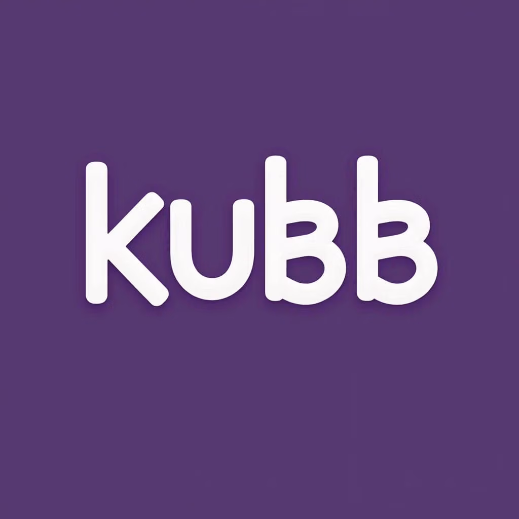 Produktnamnet "kubb.se" visas med feta, rundade vita bokstäver på en lila bakgrund.